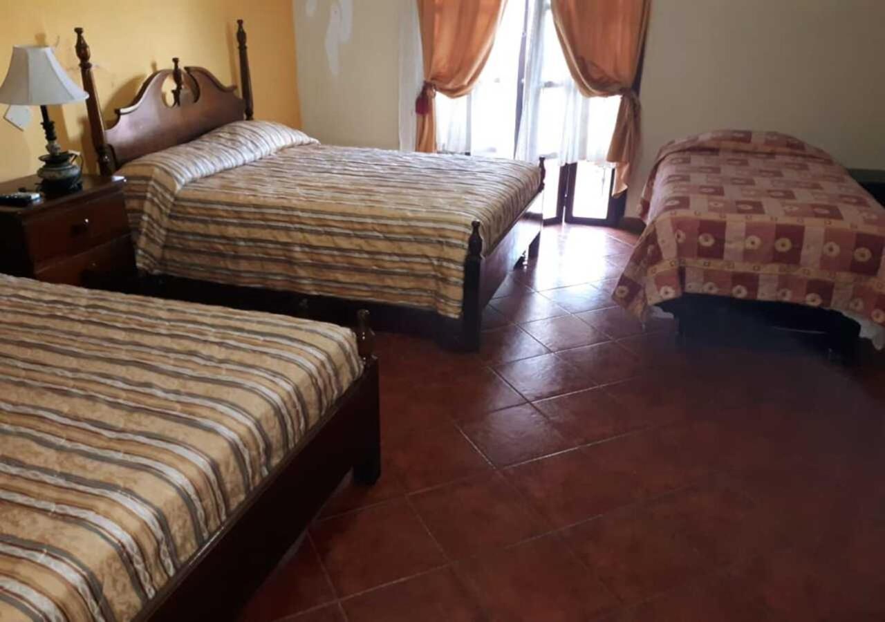 Hotel Acropolis Maya Copán エクステリア 写真