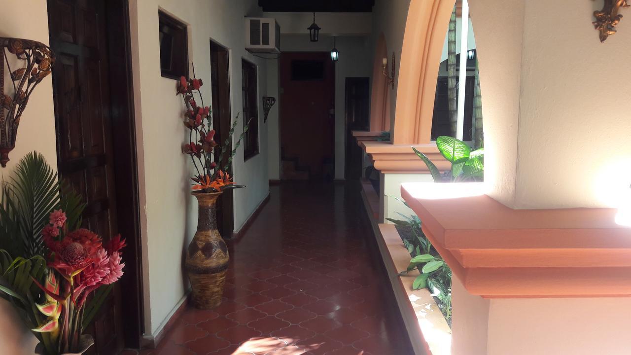Hotel Acropolis Maya Copán エクステリア 写真