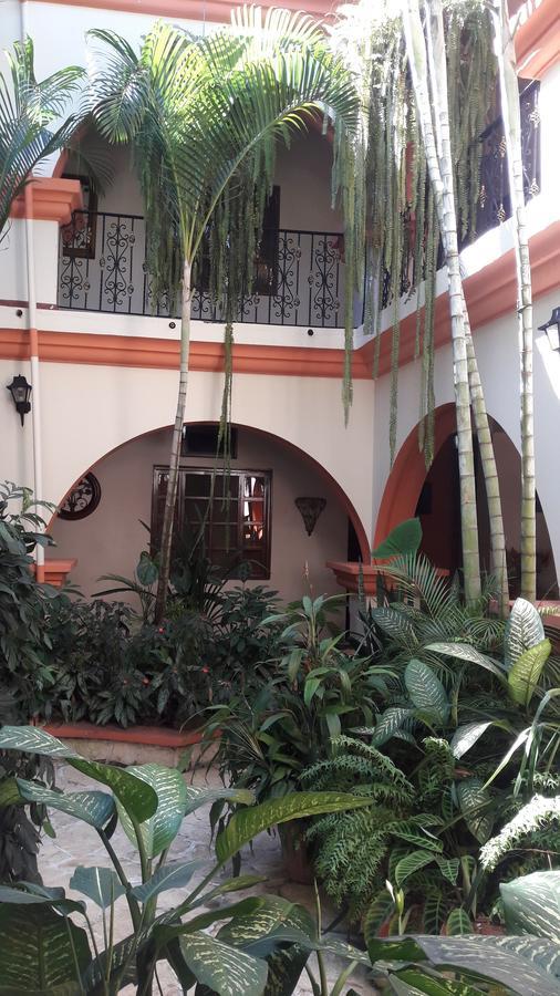 Hotel Acropolis Maya Copán エクステリア 写真