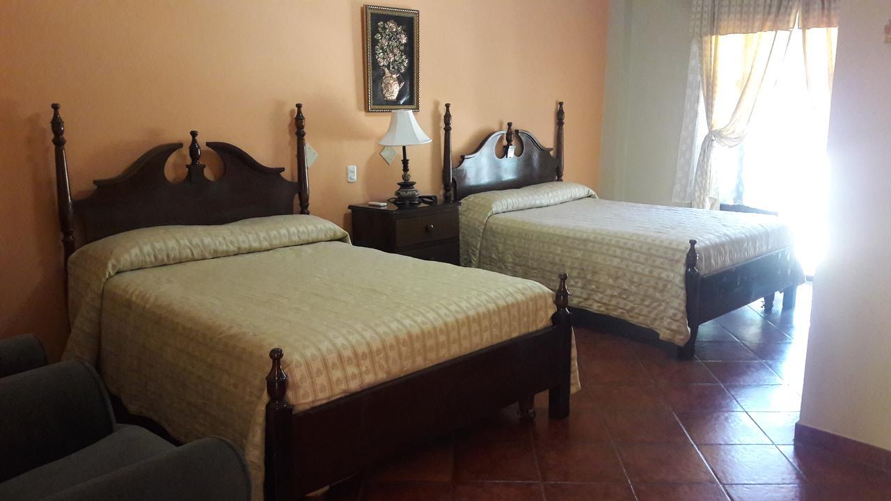 Hotel Acropolis Maya Copán エクステリア 写真