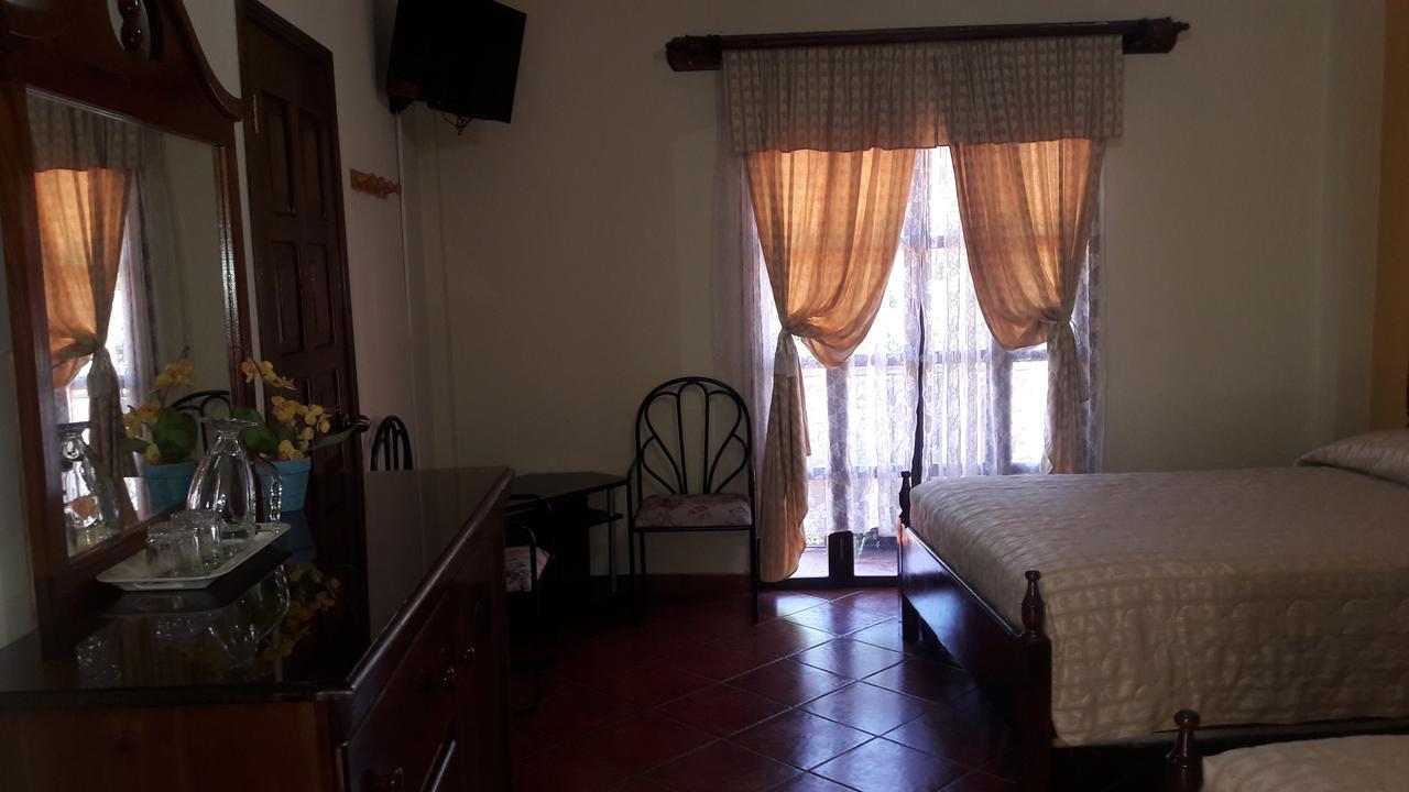 Hotel Acropolis Maya Copán エクステリア 写真